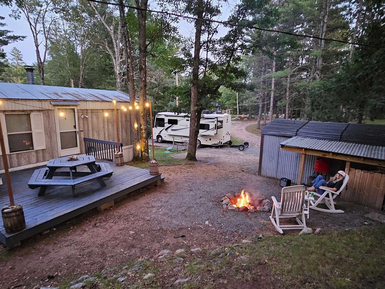 Kings Kamp with lake access
