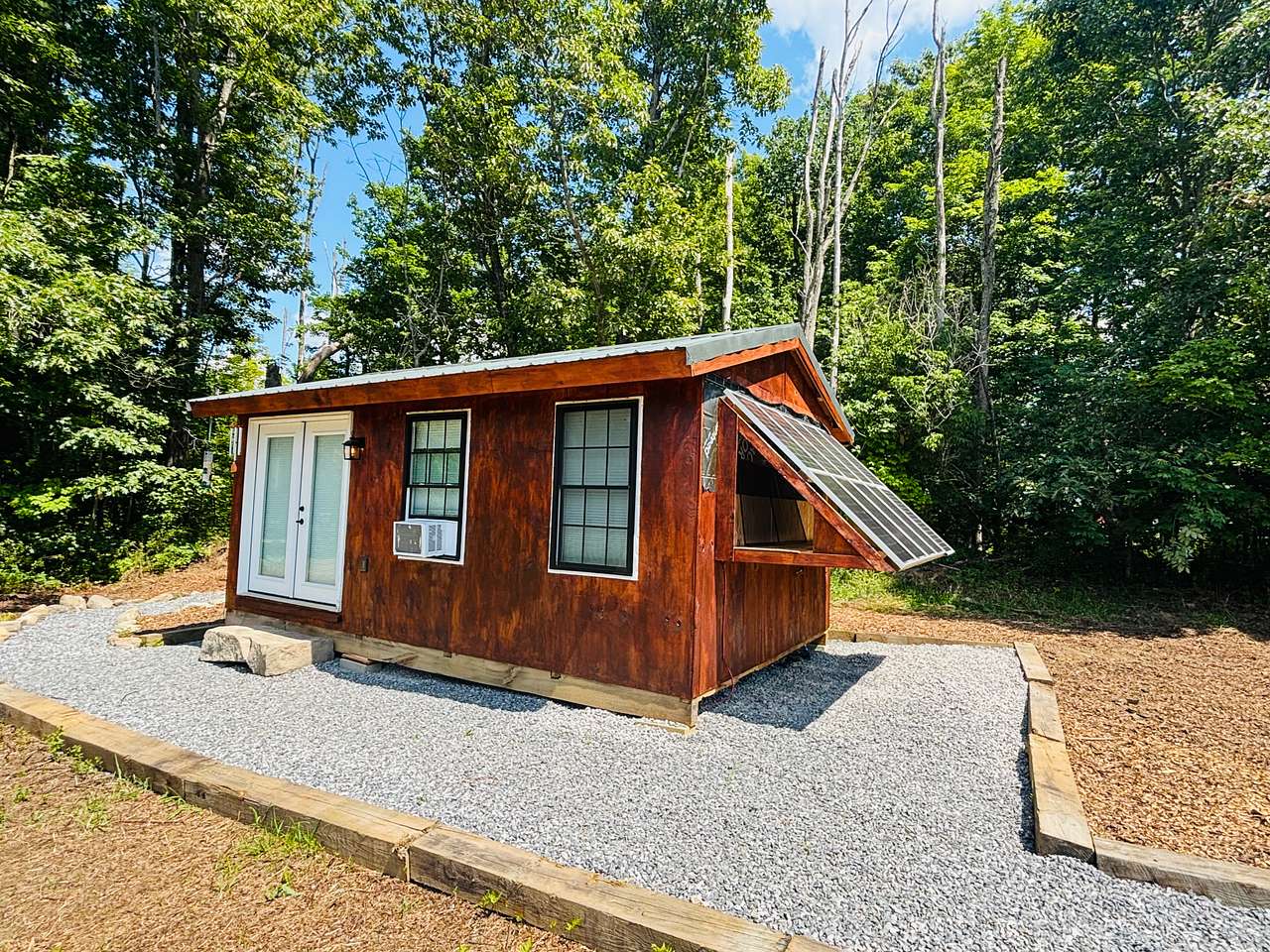 Off Grid Rustic Cabin Retreat