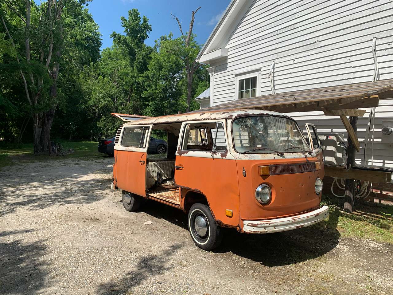 Wander Inn Campers, Backpackers, RV