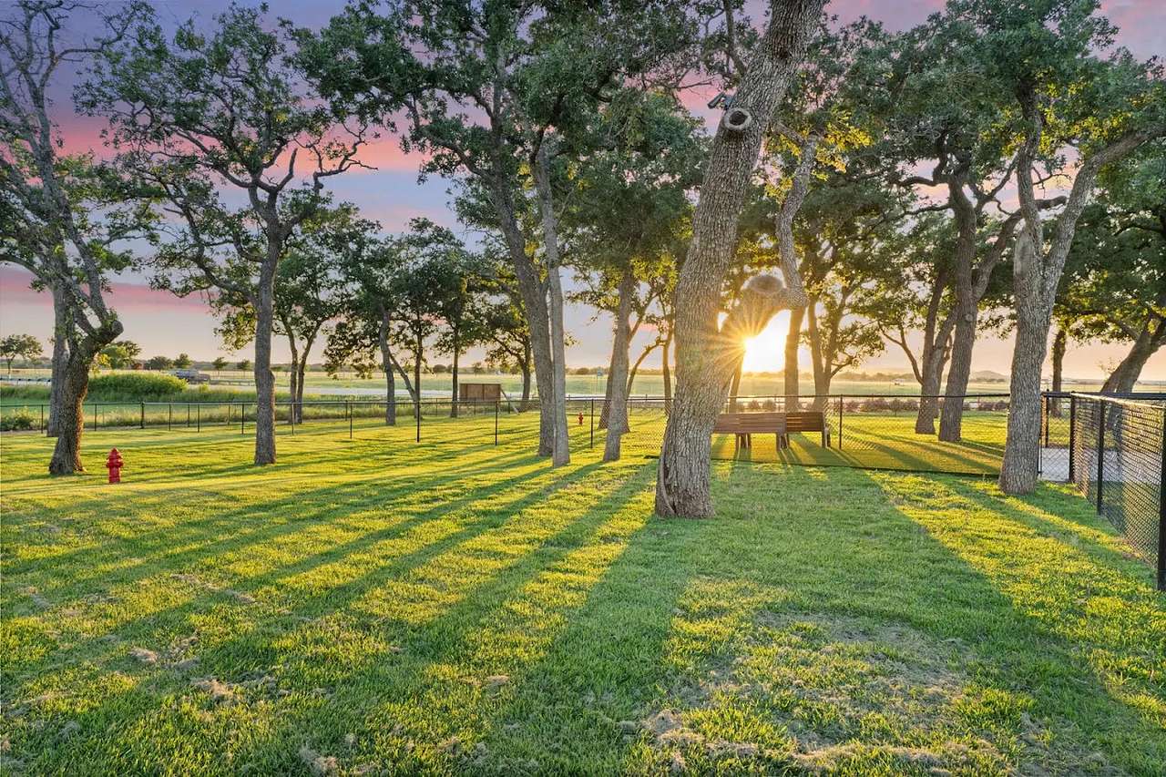 Lantern Oaks RV Resort
