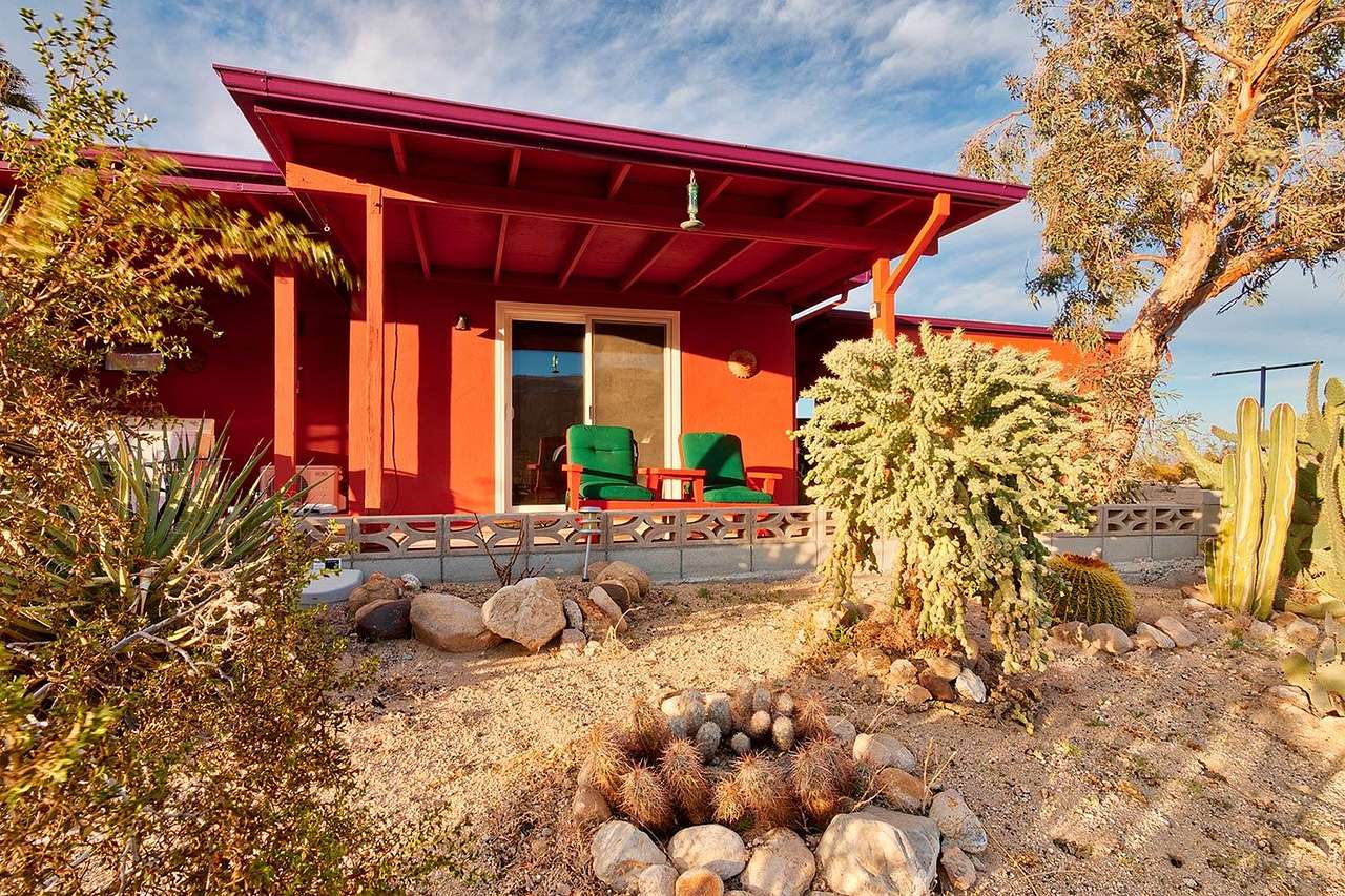 Chucks Cabin
