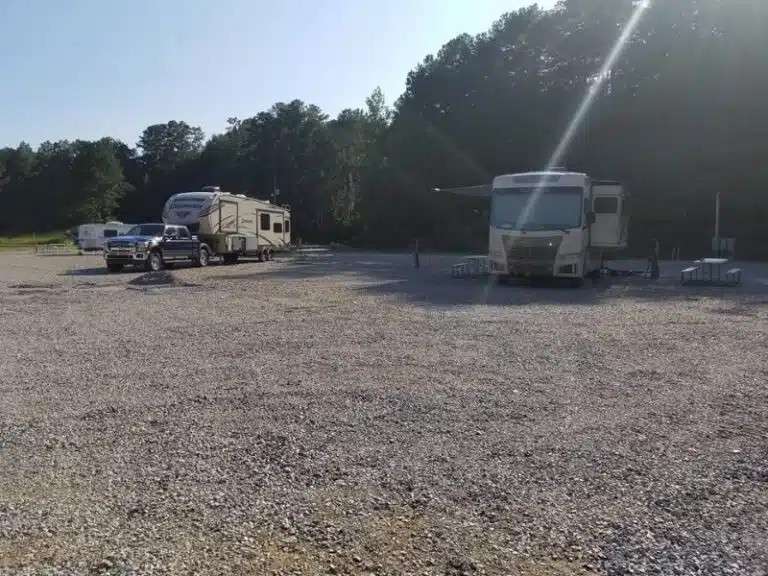 Scenic Drive RV Park 