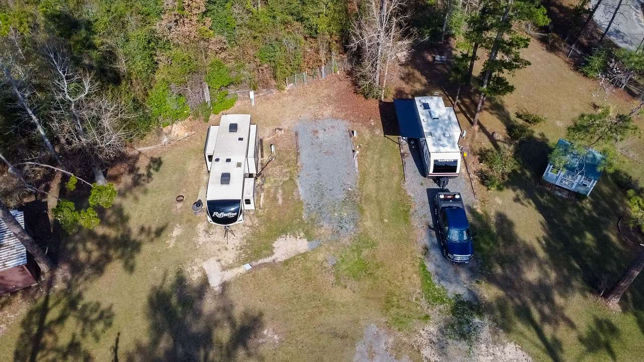 Bundick Lake Retreat and RV