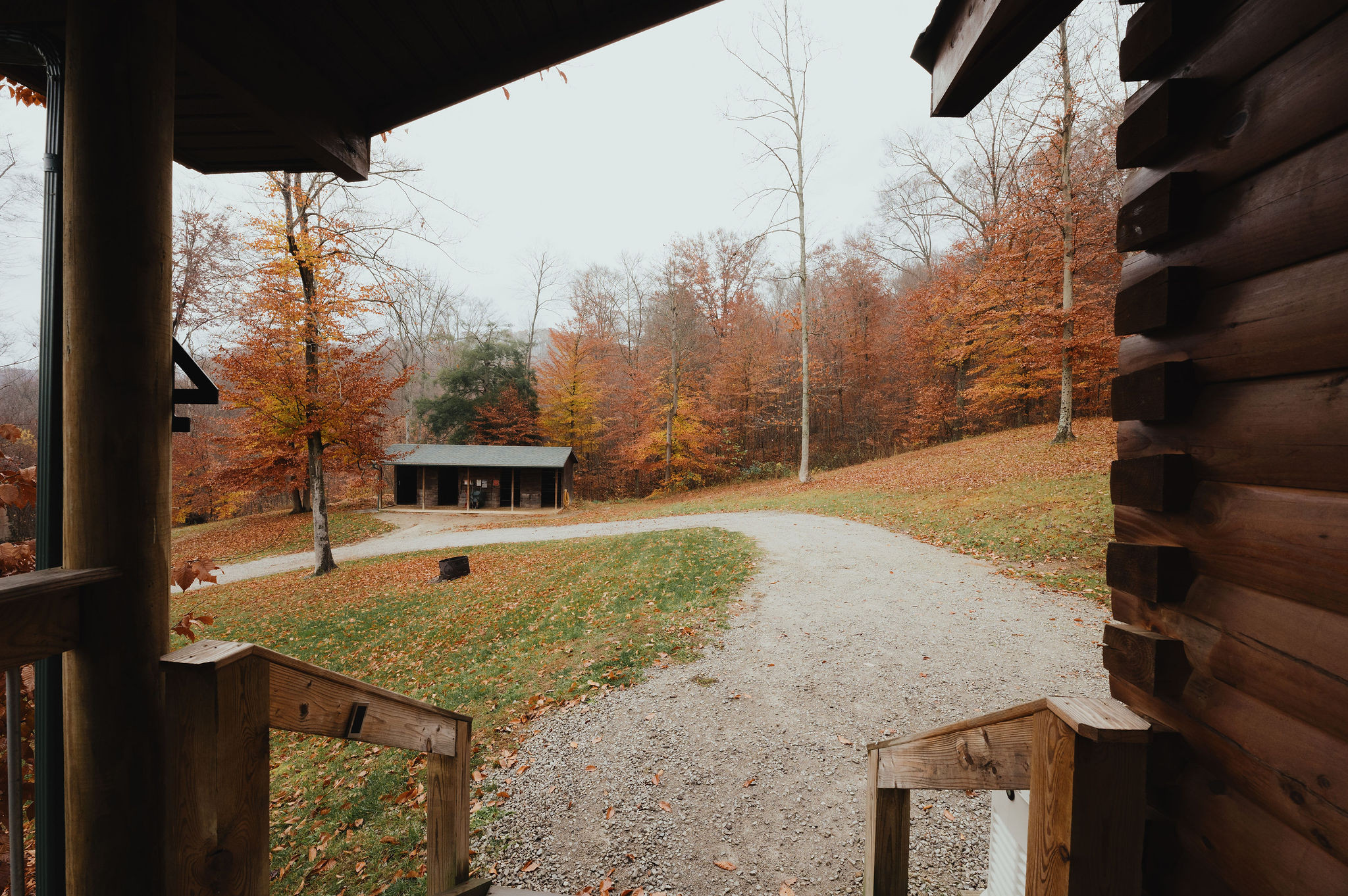 Select cabins have dedicated stalls nearby, keeping your horse close throughout your stay.