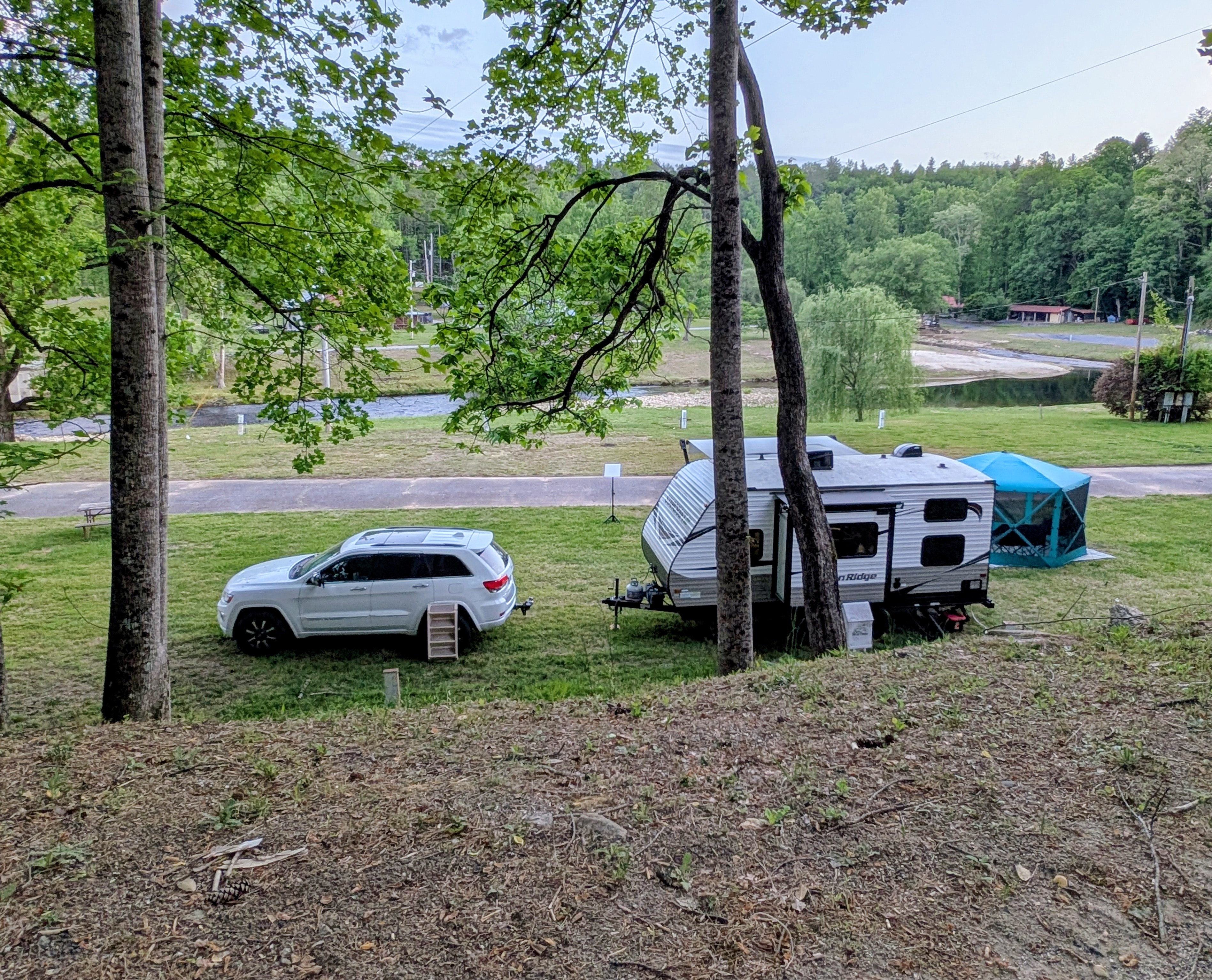 Travelers Rest - Creek Side Oasis