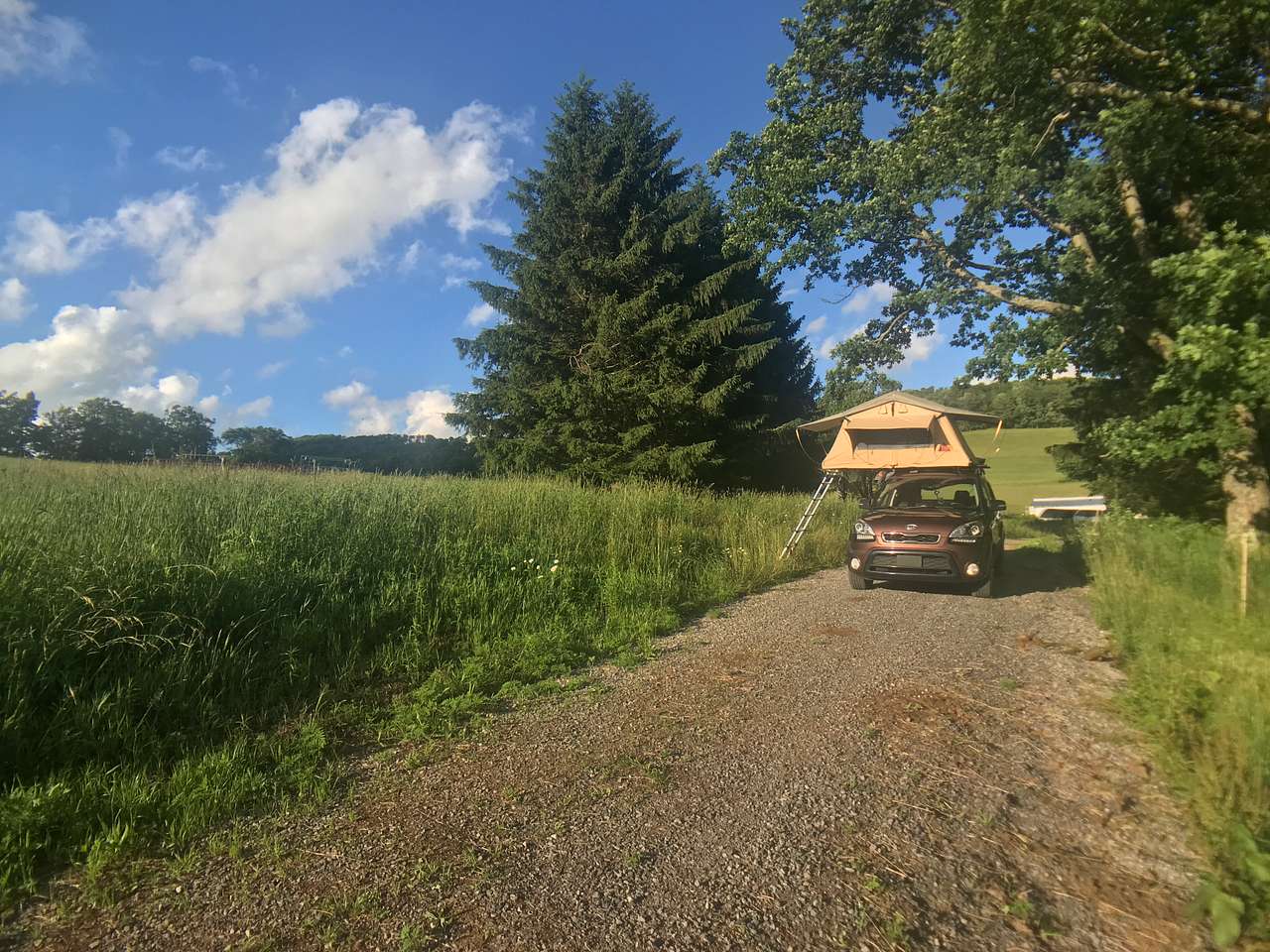 View rigs & rvs photos of Possum Tail Farm