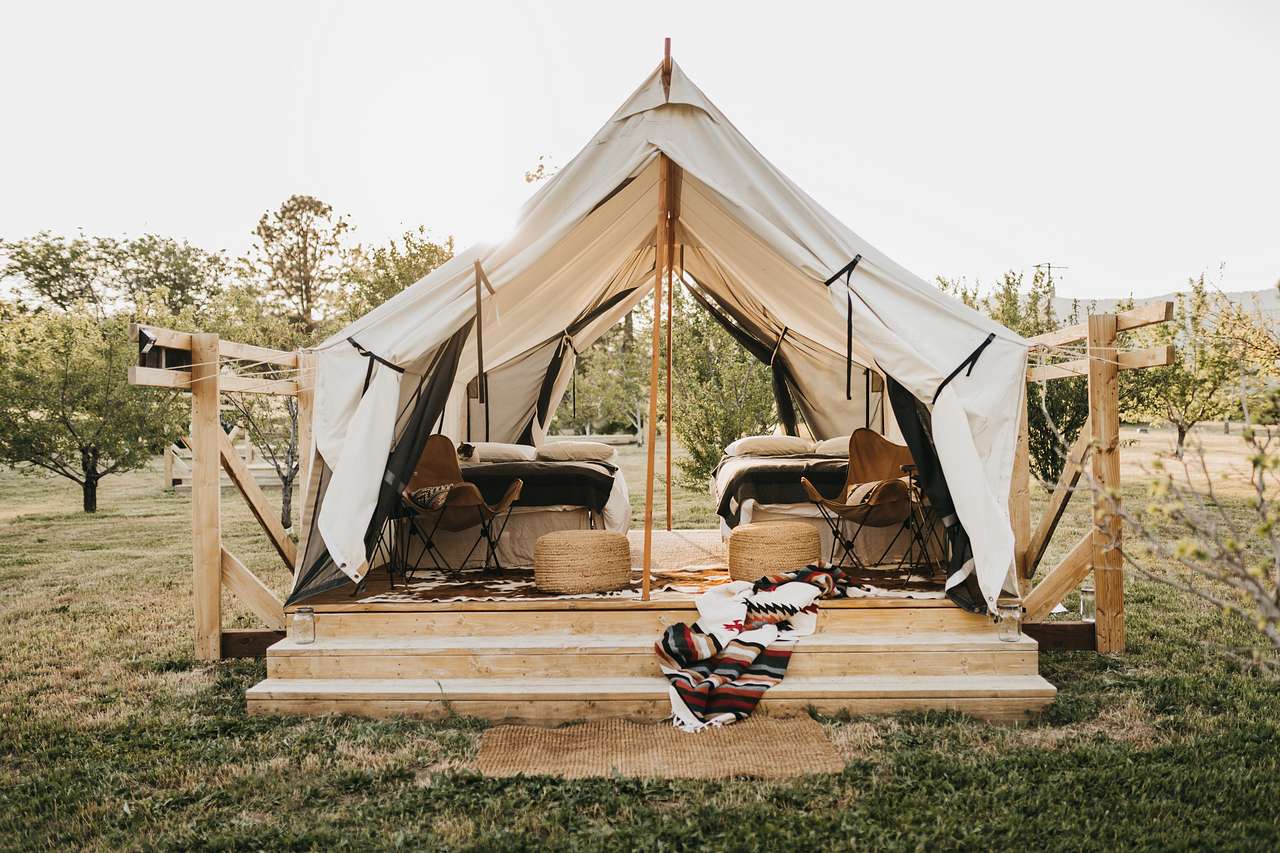 Each of the tents at Belcampo Farm have been well decorated and were very clean!! The bedding was exceptionally luxurious for our glamping expectations and we very much enjoyed having the chairs and tables, especially to enjoy our morning coffee.