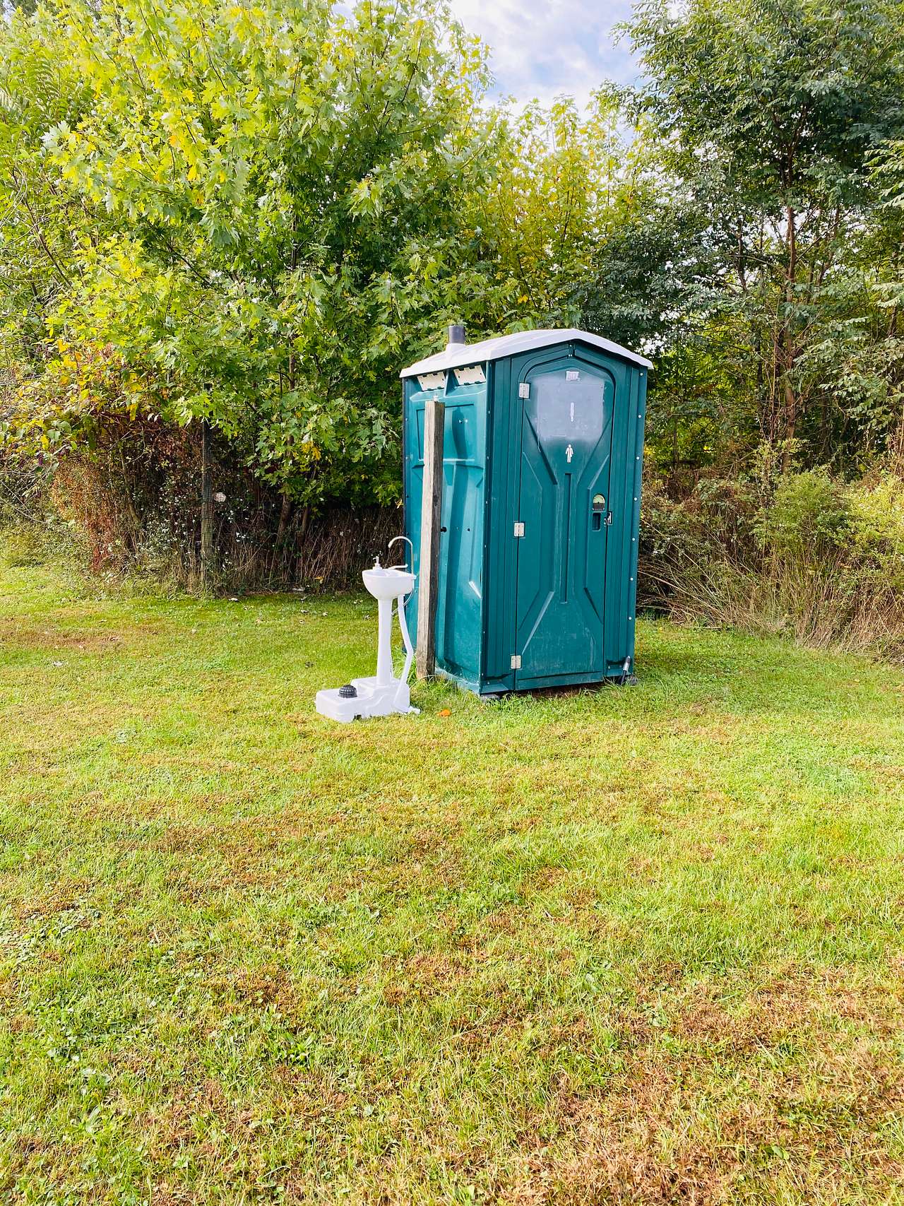 View amenities photos of Hawkwood Farm