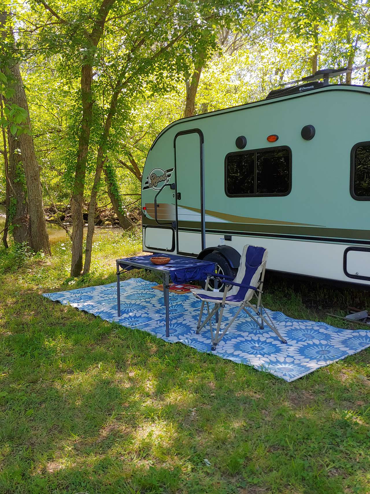 View rigs & rvs photos of Bent Creek