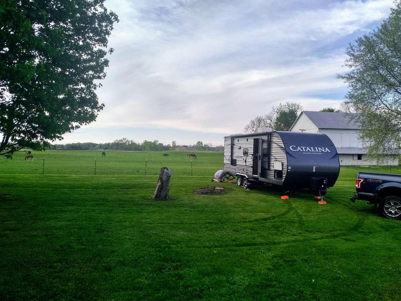 View rigs & rvs photos of West Wind Stables