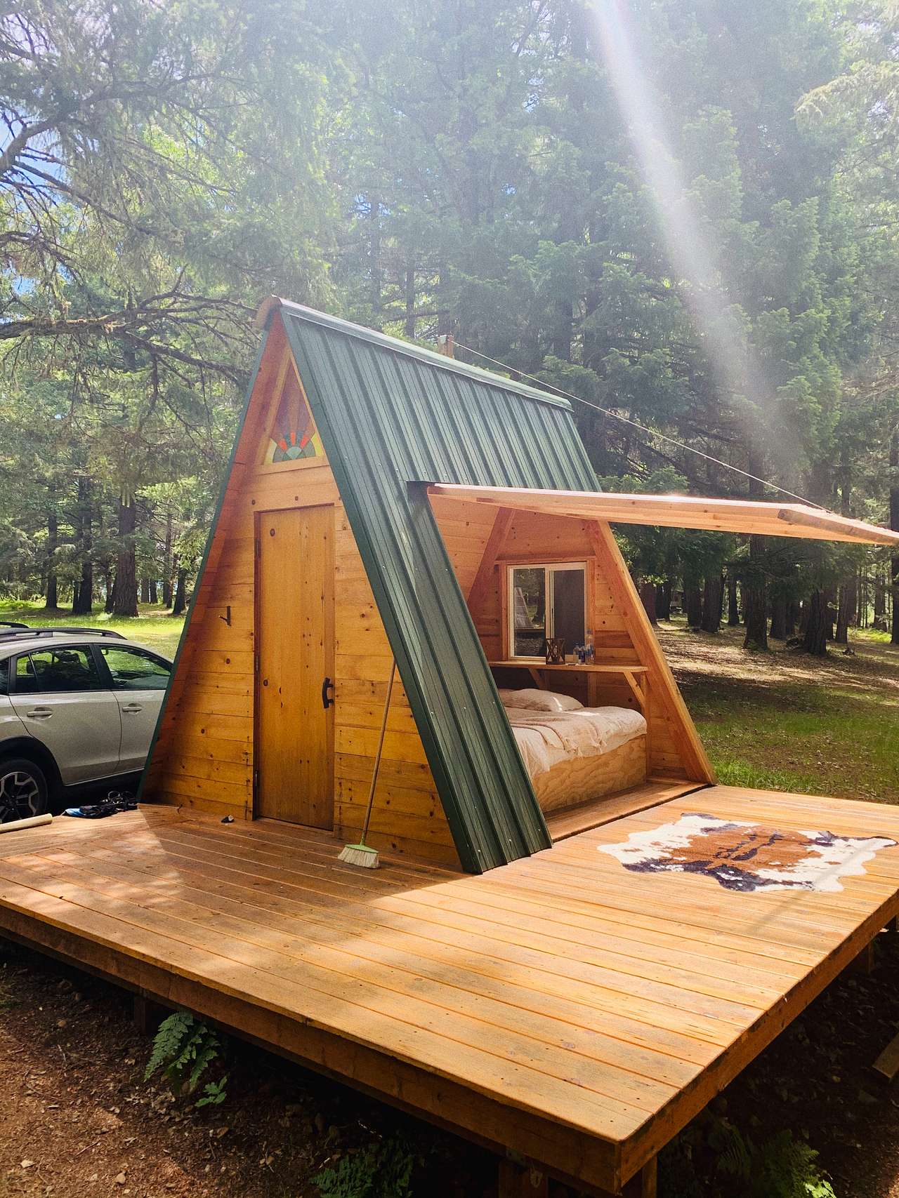 View rigs & rvs photos of Cedar Bloom