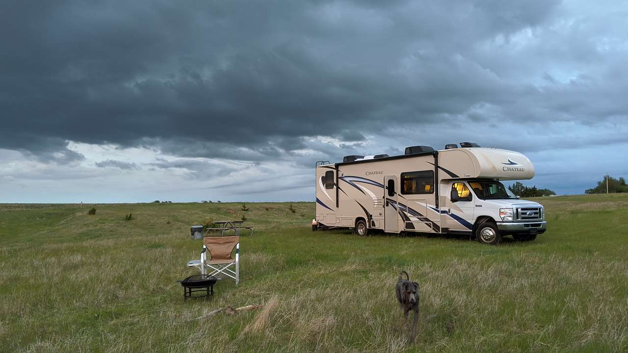 View rigs & rvs photos of Andersen's Rustic Farm Paradise