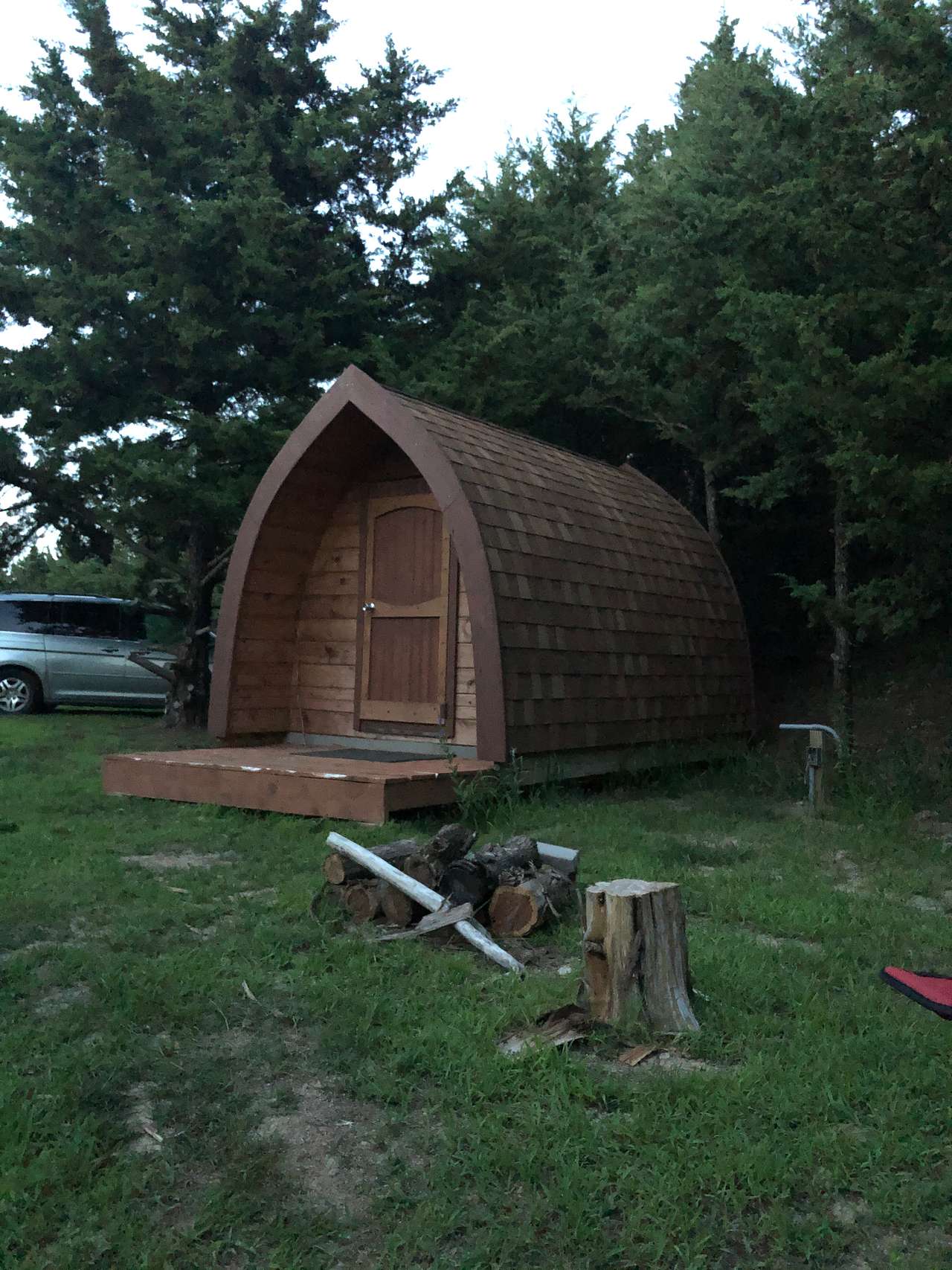 View rigs & rvs photos of Blackthorn Retreat