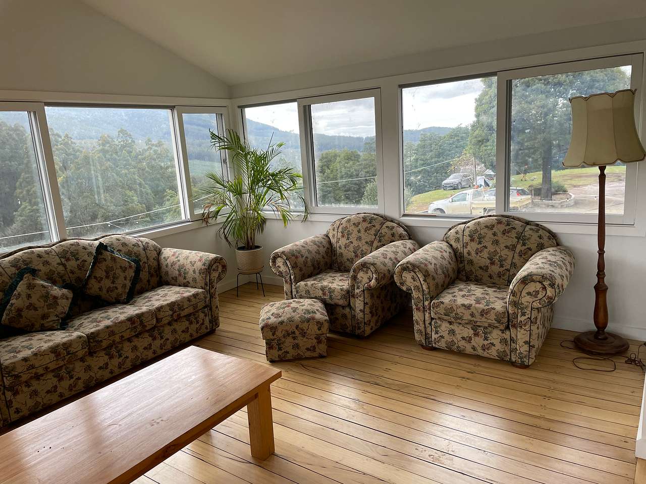 Lounge Area with Panoramic views