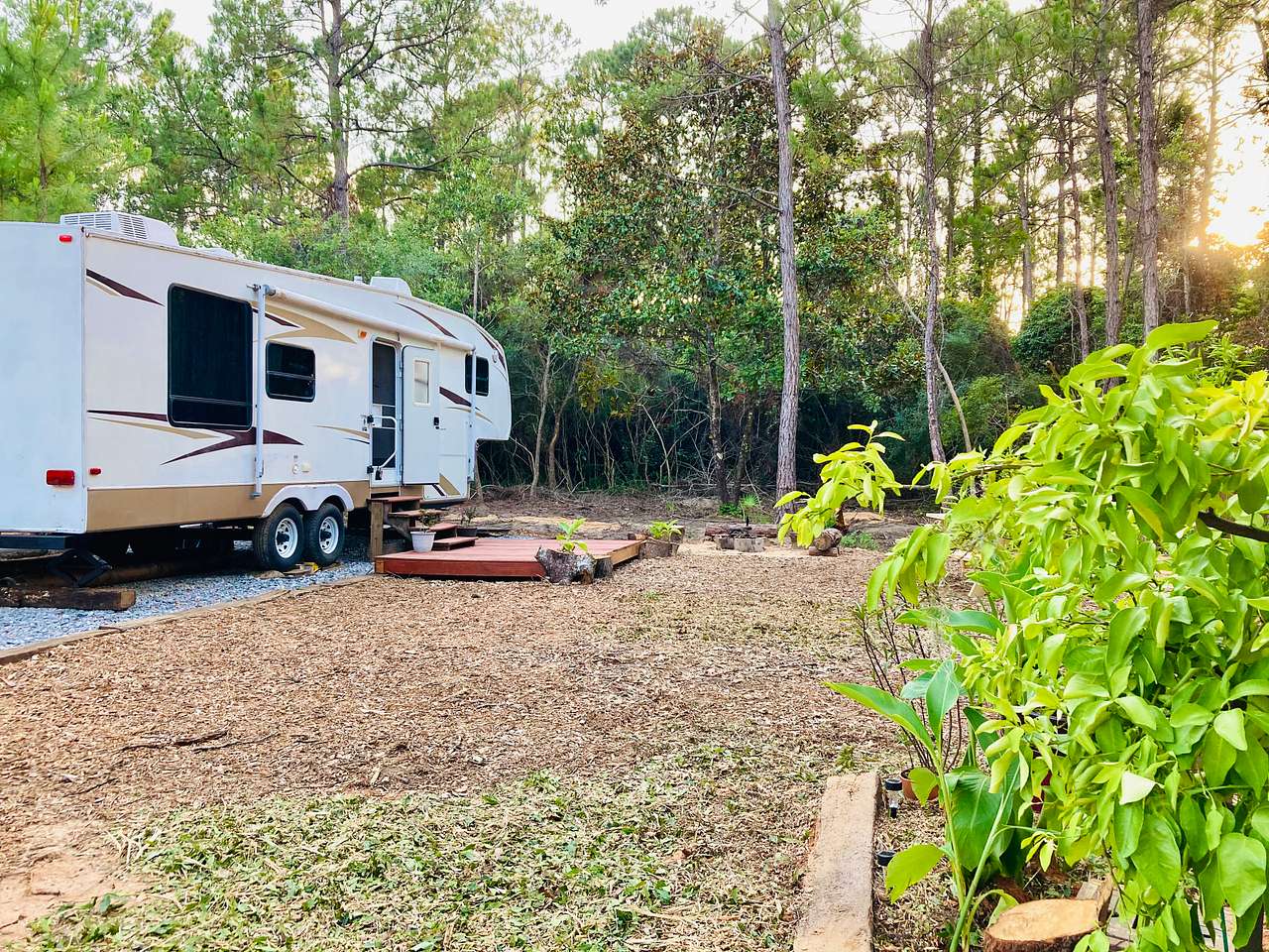 View rigs & rvs photos of East Bay Family Retreat