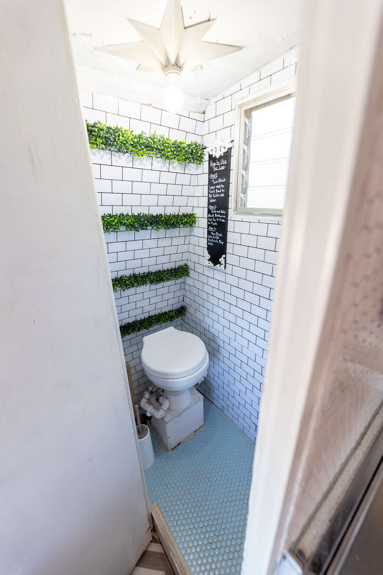 View amenities photos of Retro Camper with Mountain Views