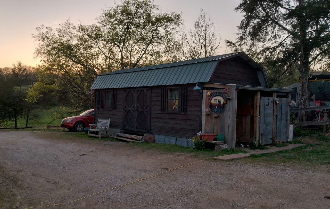 View rigs & rvs photos of Harmony Hollow n the Smokies