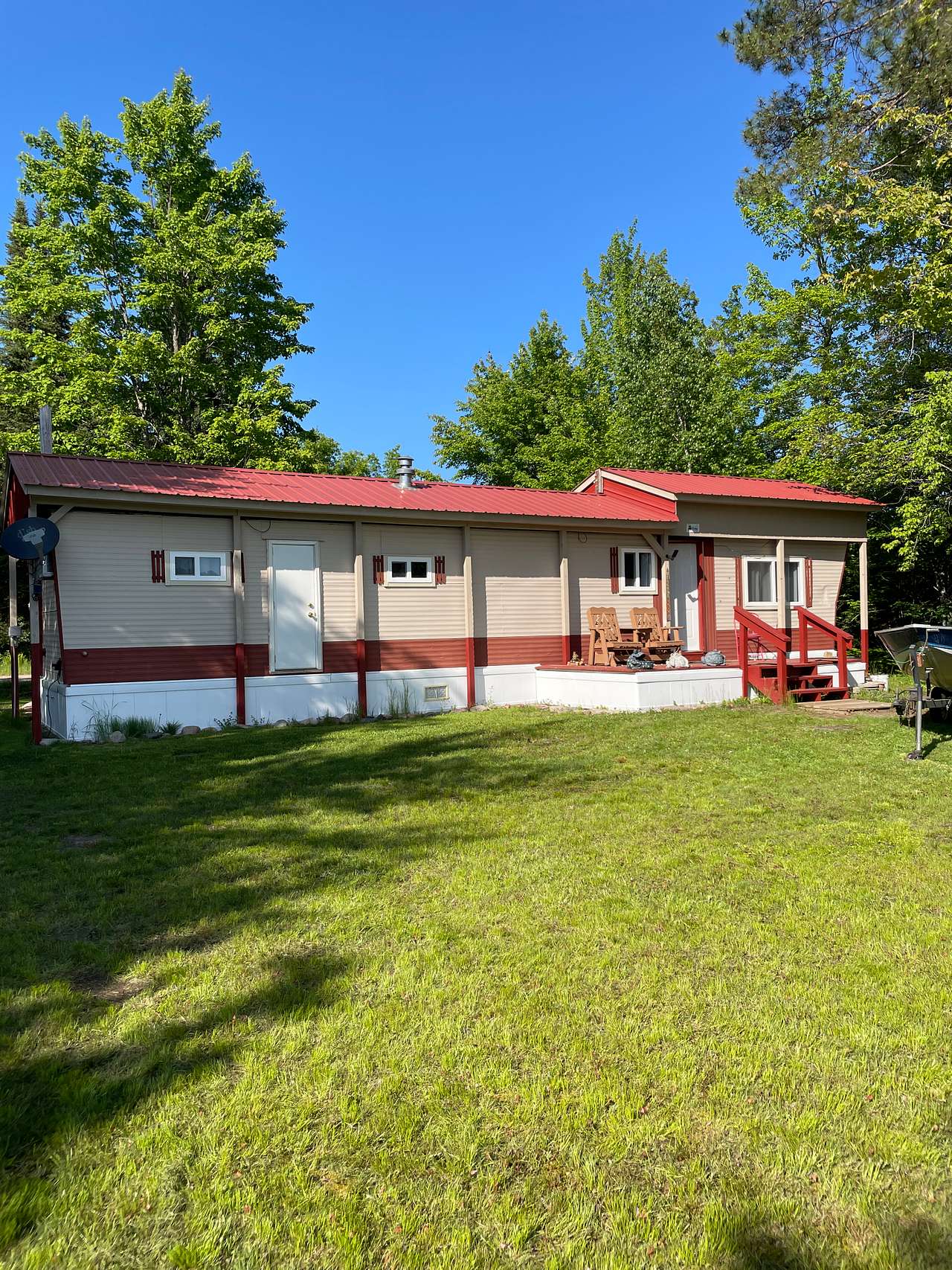 View lodging photos of Little Trailer on Big Lake
