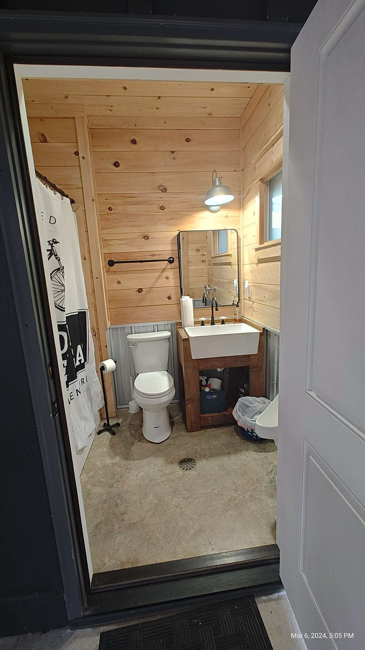 View amenities photos of The Ridge at Stanley Gap