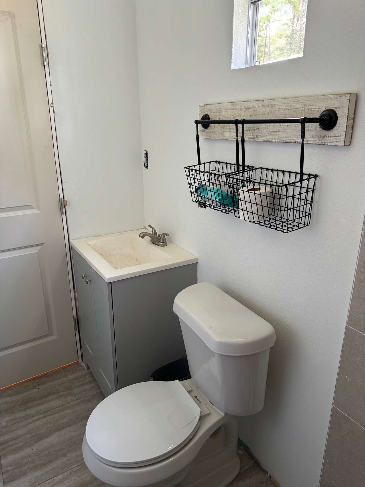 View amenities photos of Outpost 203 - Camp & Glamp