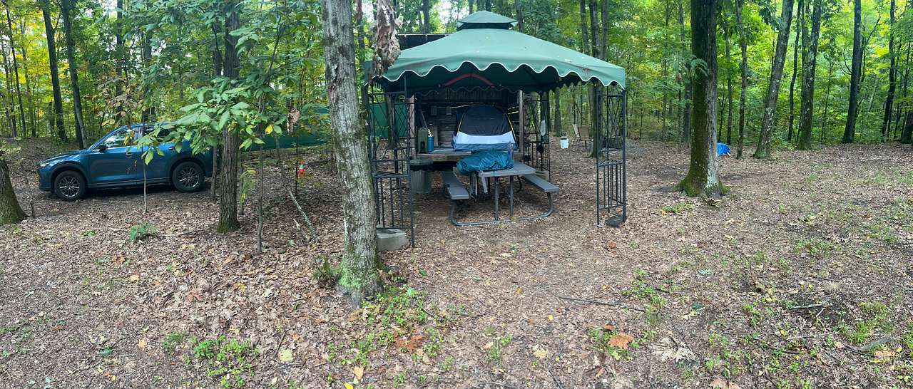 View rigs & rvs photos of Secluded Hide A Way