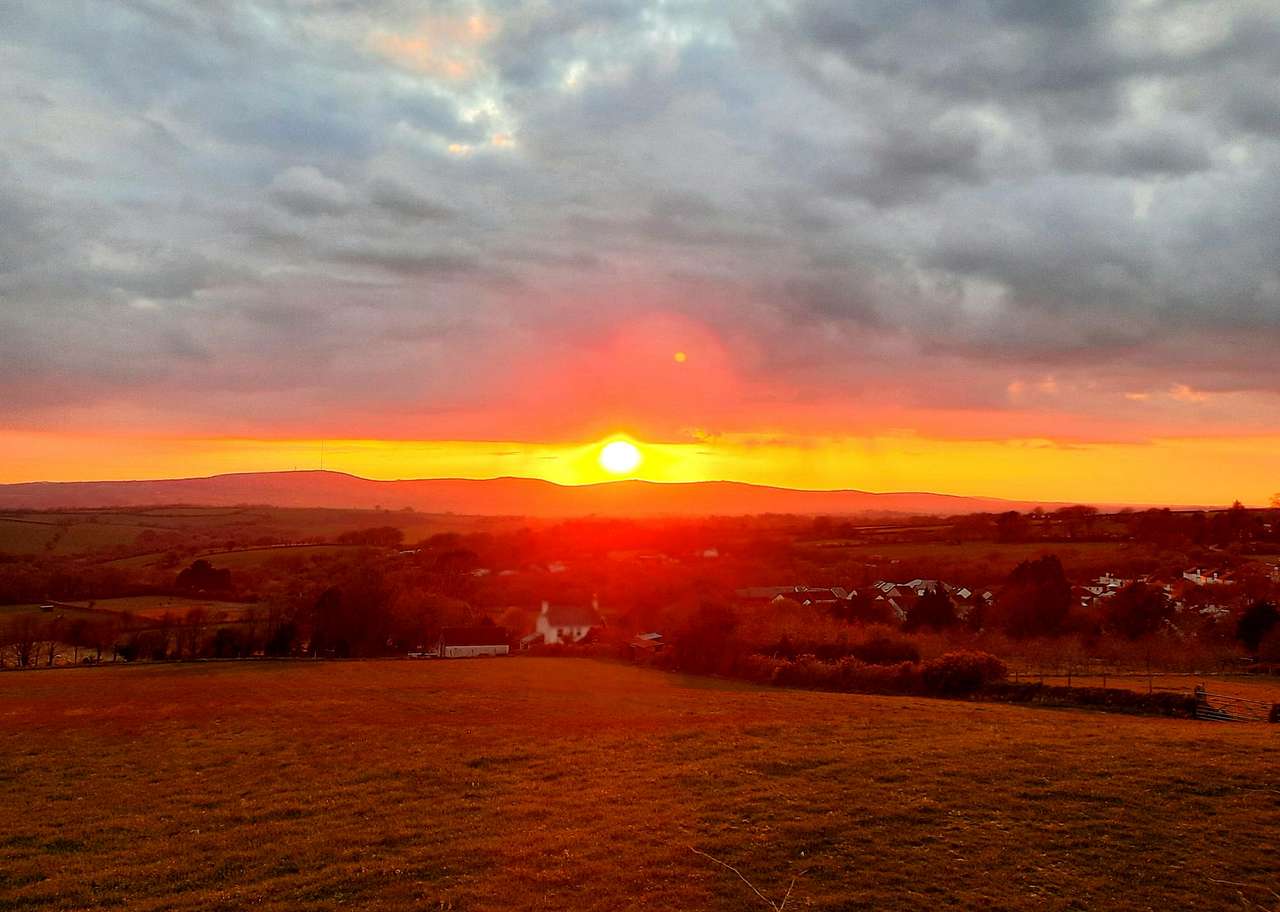 Grass Pitch for Camper Van Motor home Stunning Sunrise & Sunsets