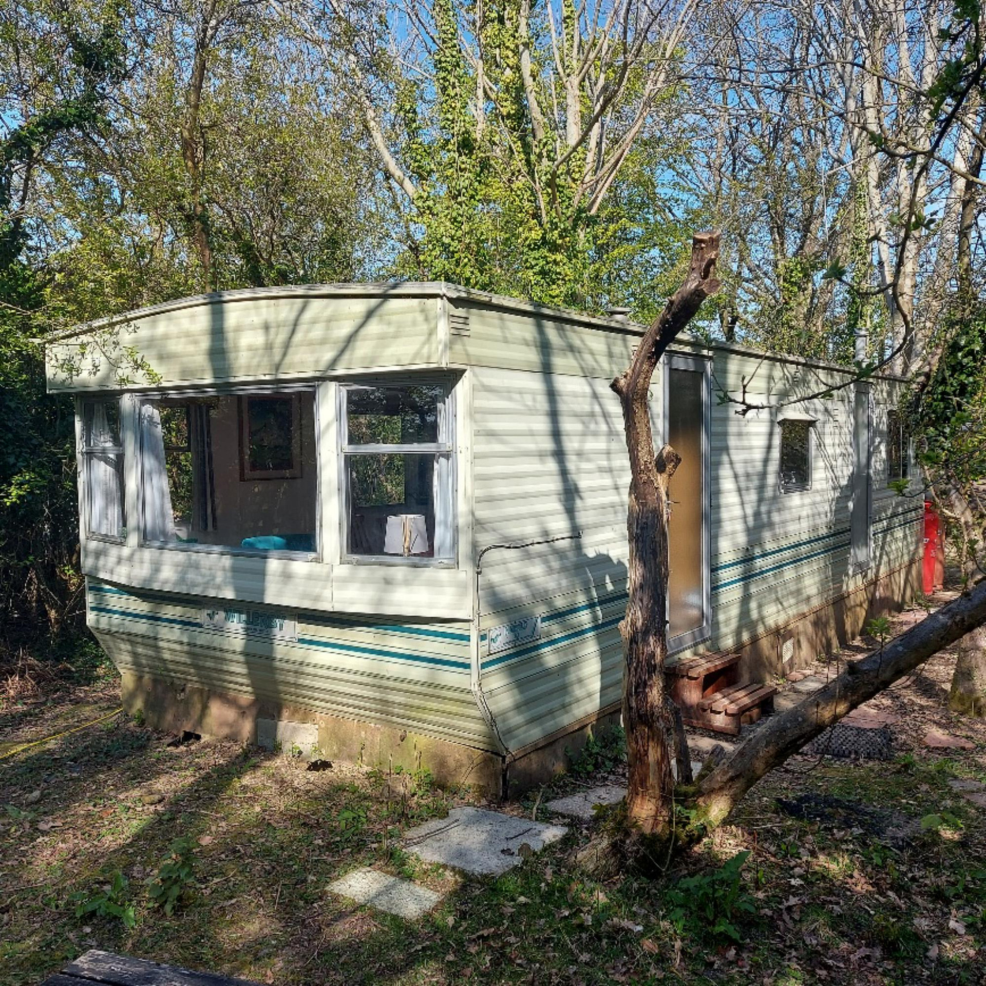Dogwood Caravan