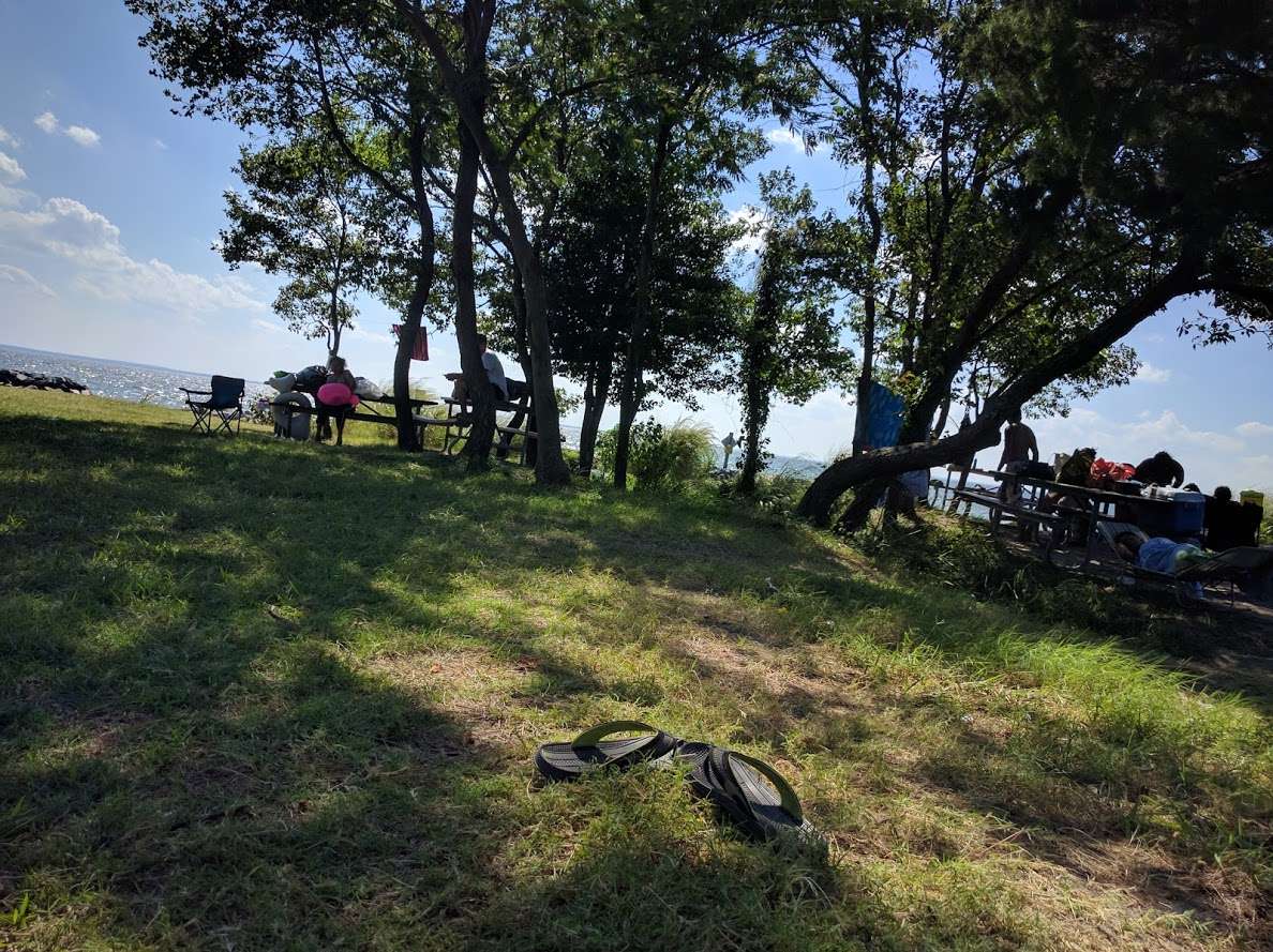 Potomac beach park nearby