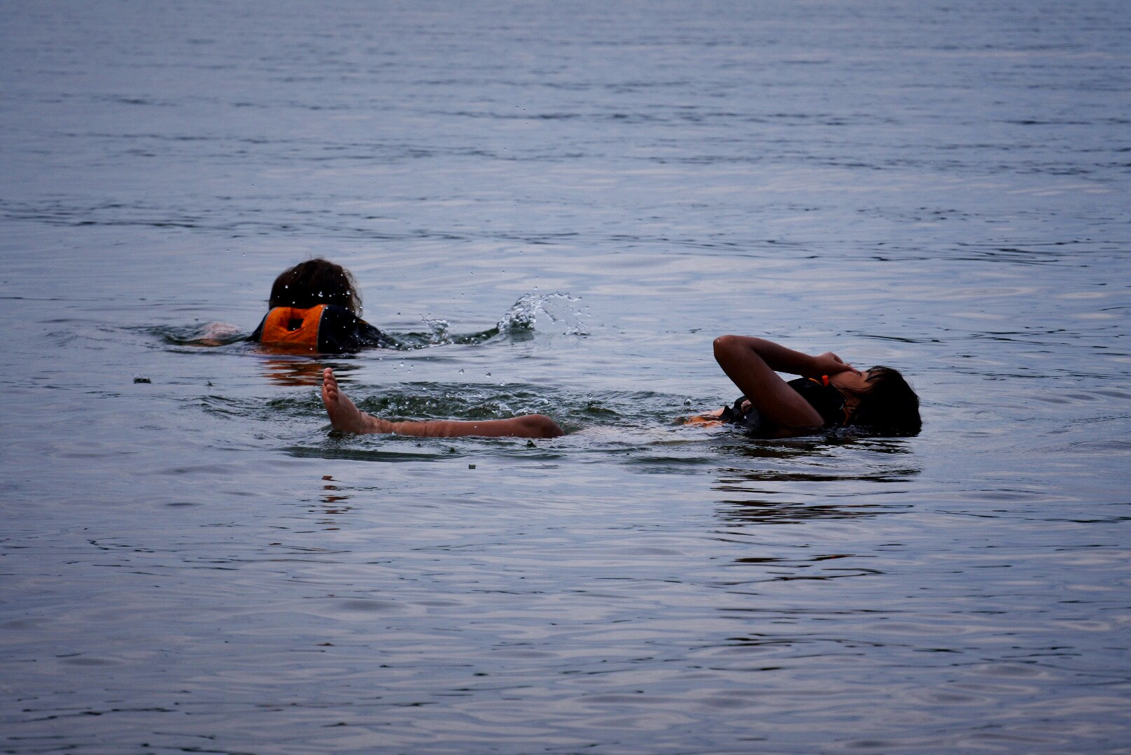 Relaxing on the lake. 
