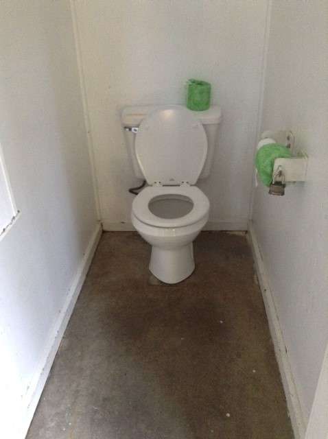 Flush Toilet!