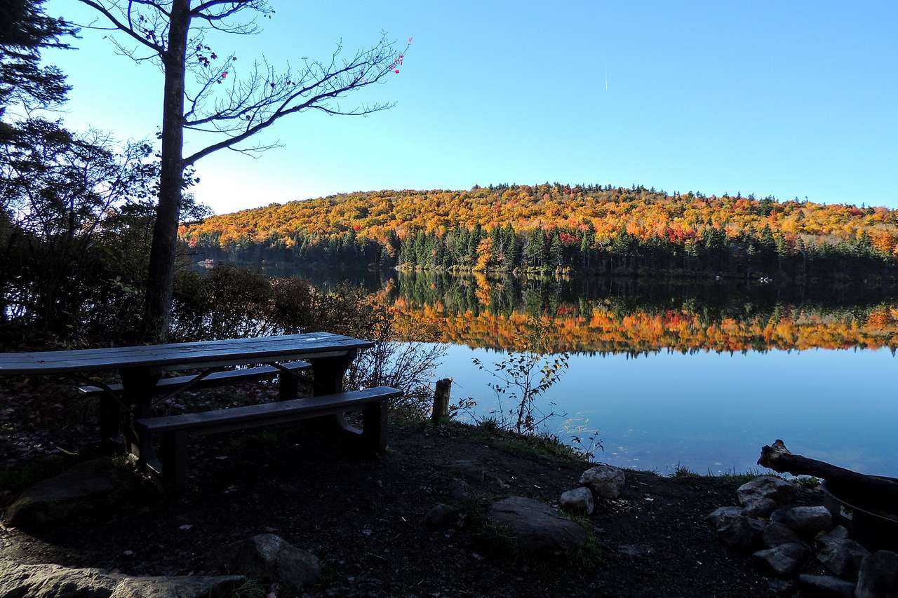 Private, hike-in (or paddle-in) campsites right on the water.