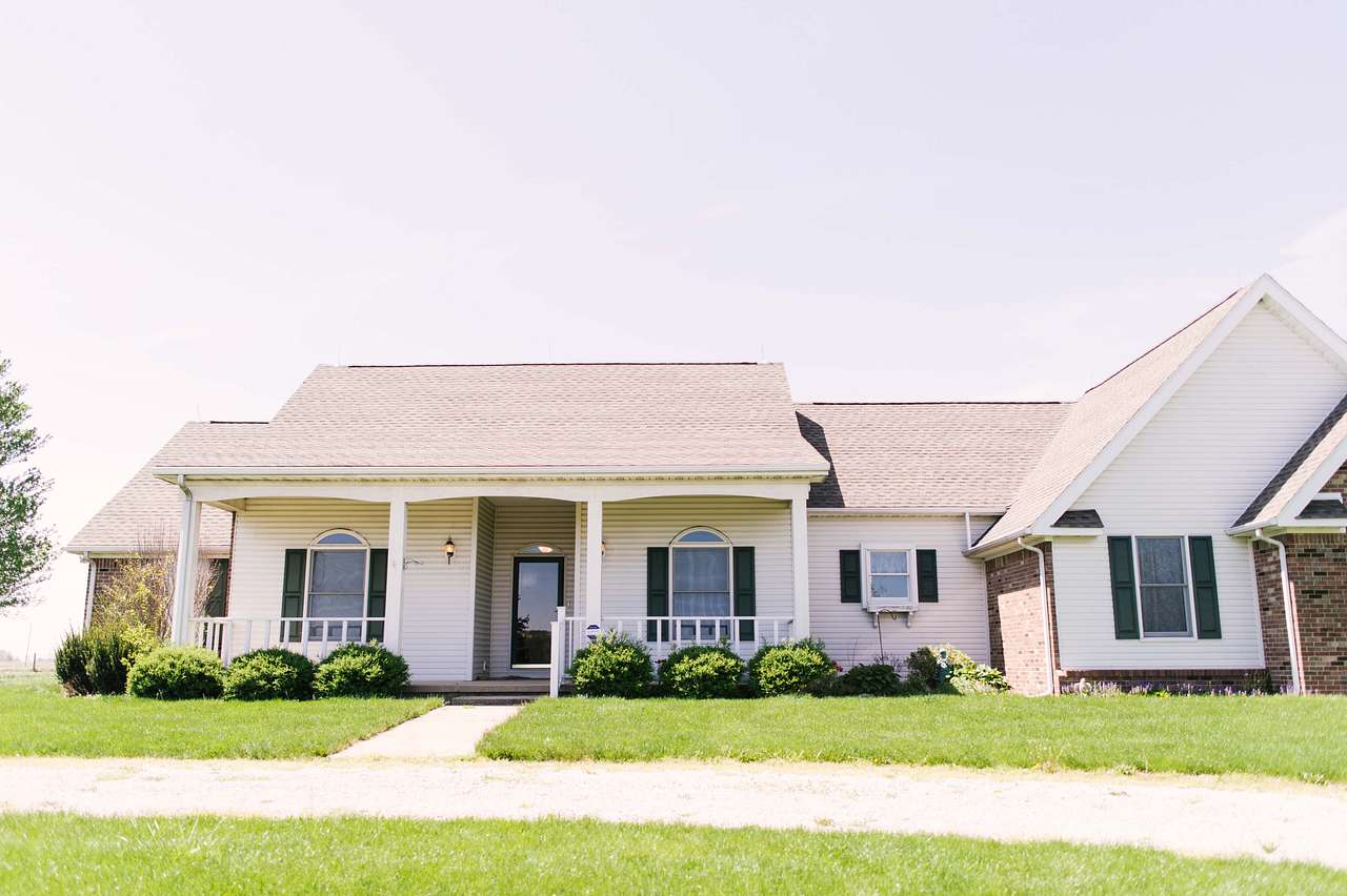 The home sits right next to a grazing field for alpacas!