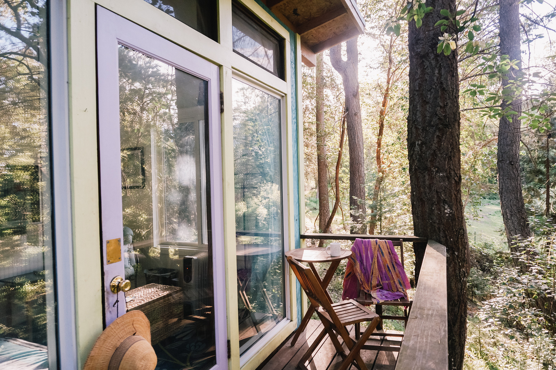 This is such a good spot for afternoon reading.