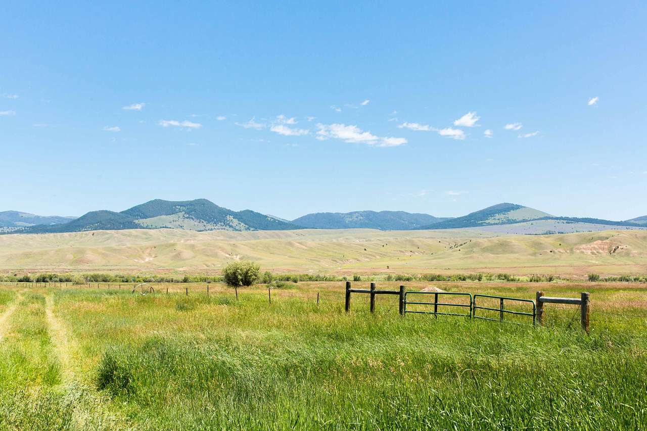 Hidden Meadow Ranch