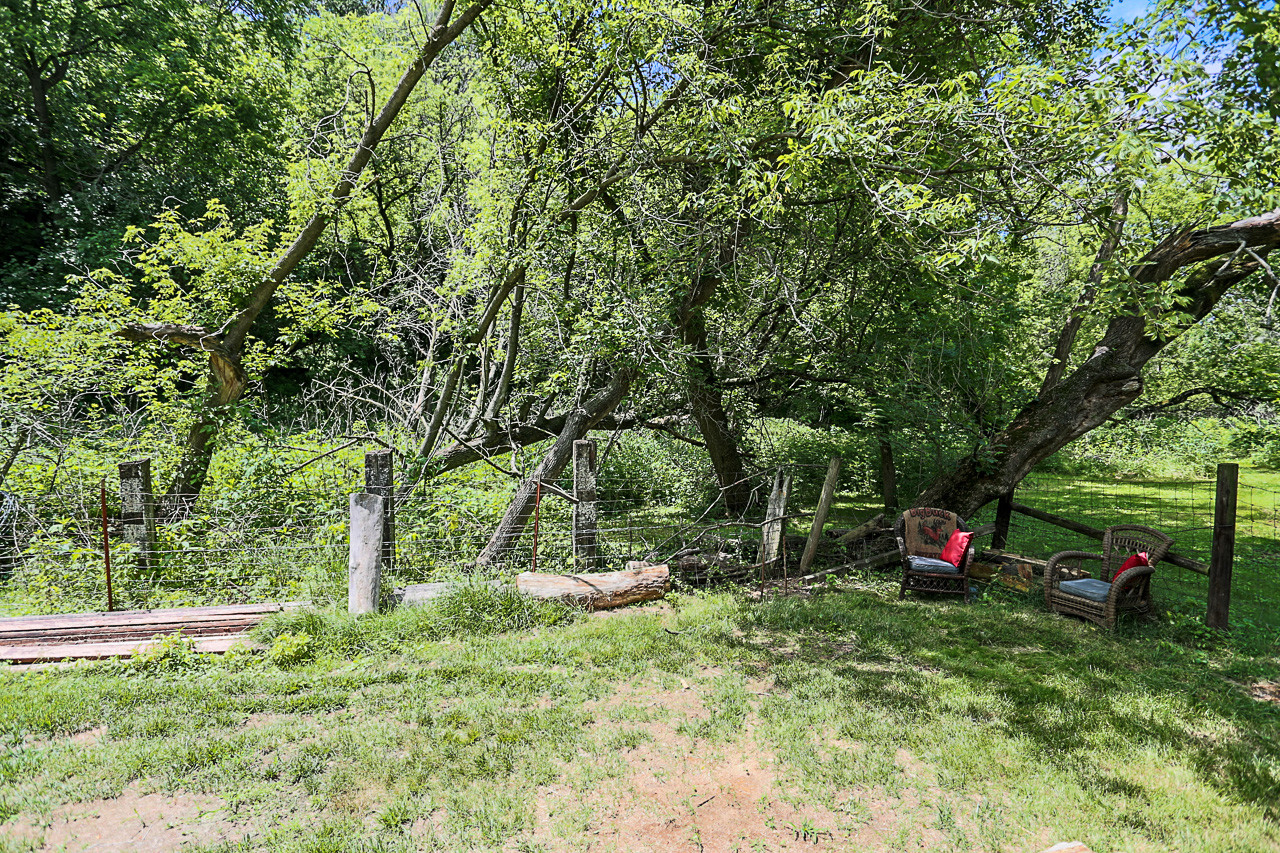 Arrowhead Lodge of SW. Iowa.
