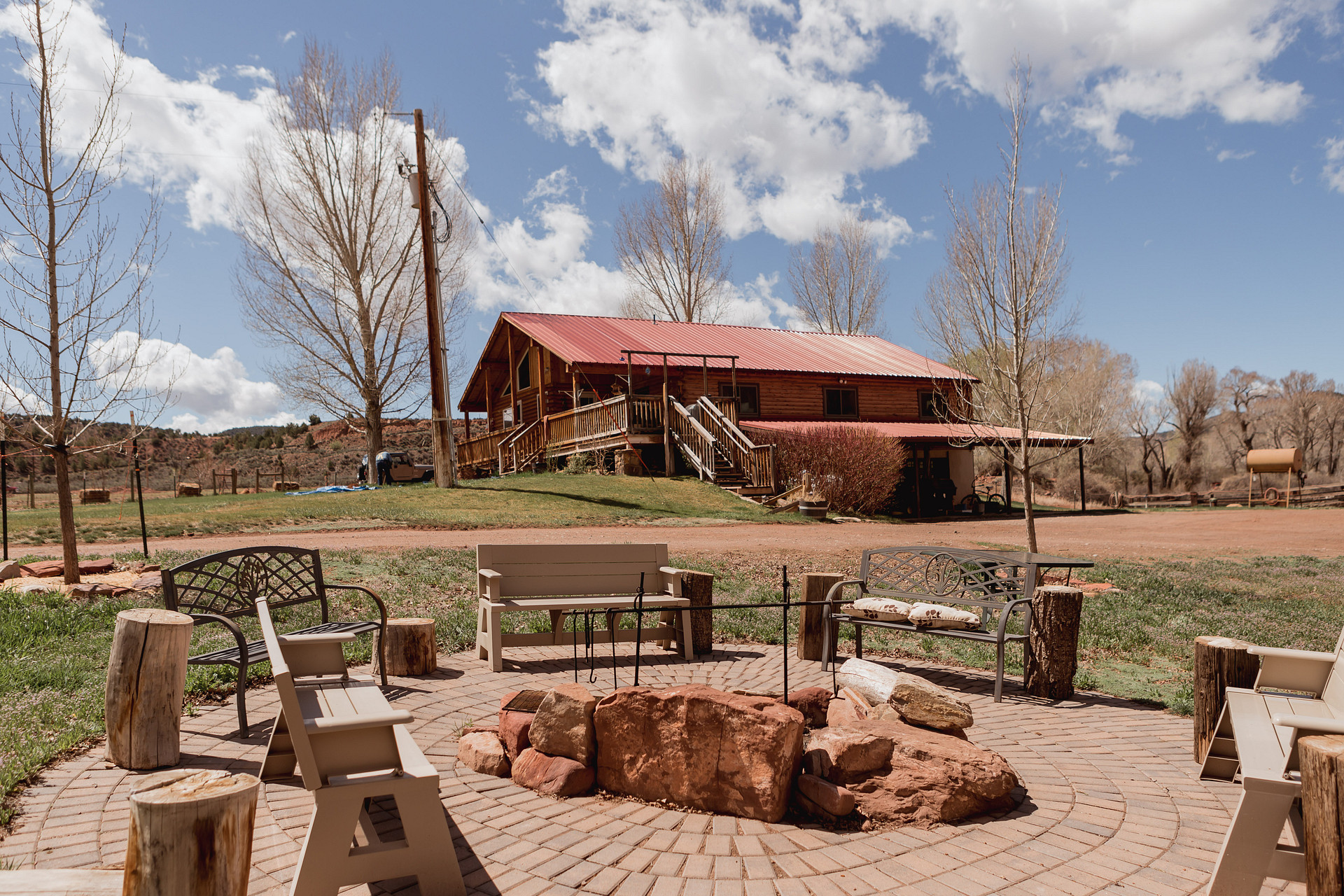 The fire pit is super nice! Would love to spend a night out here with a group of friends.  