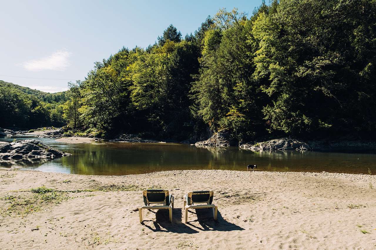 Beach/swimming area