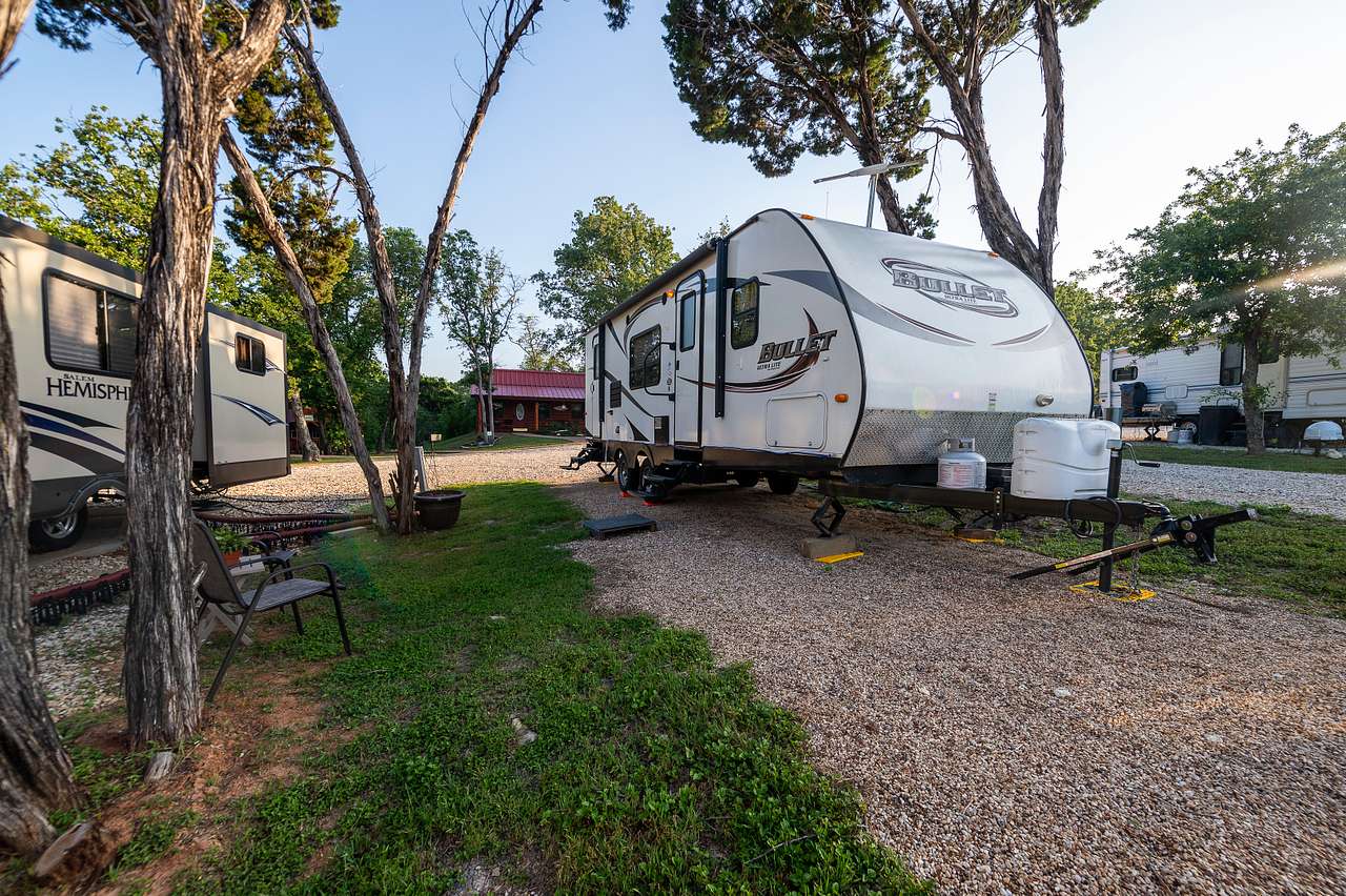 Nicole Creek Cabins and RV Park