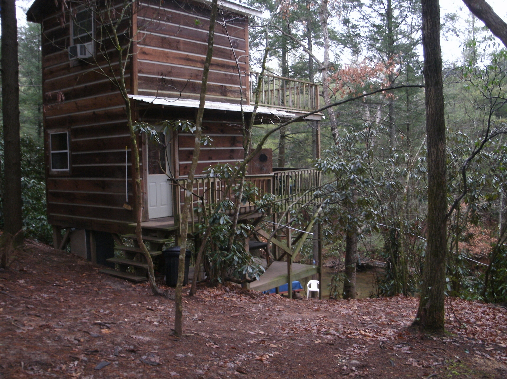 Adin`s river cabin