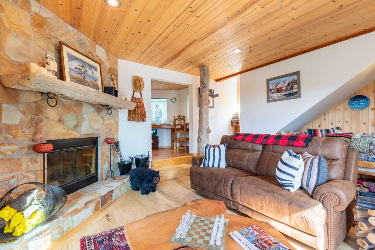 "The house was immaculately clean and had all of the amenities one would need while on vacation. We would definitely recommend this house and will be booking this house in the future." - George, May 2023