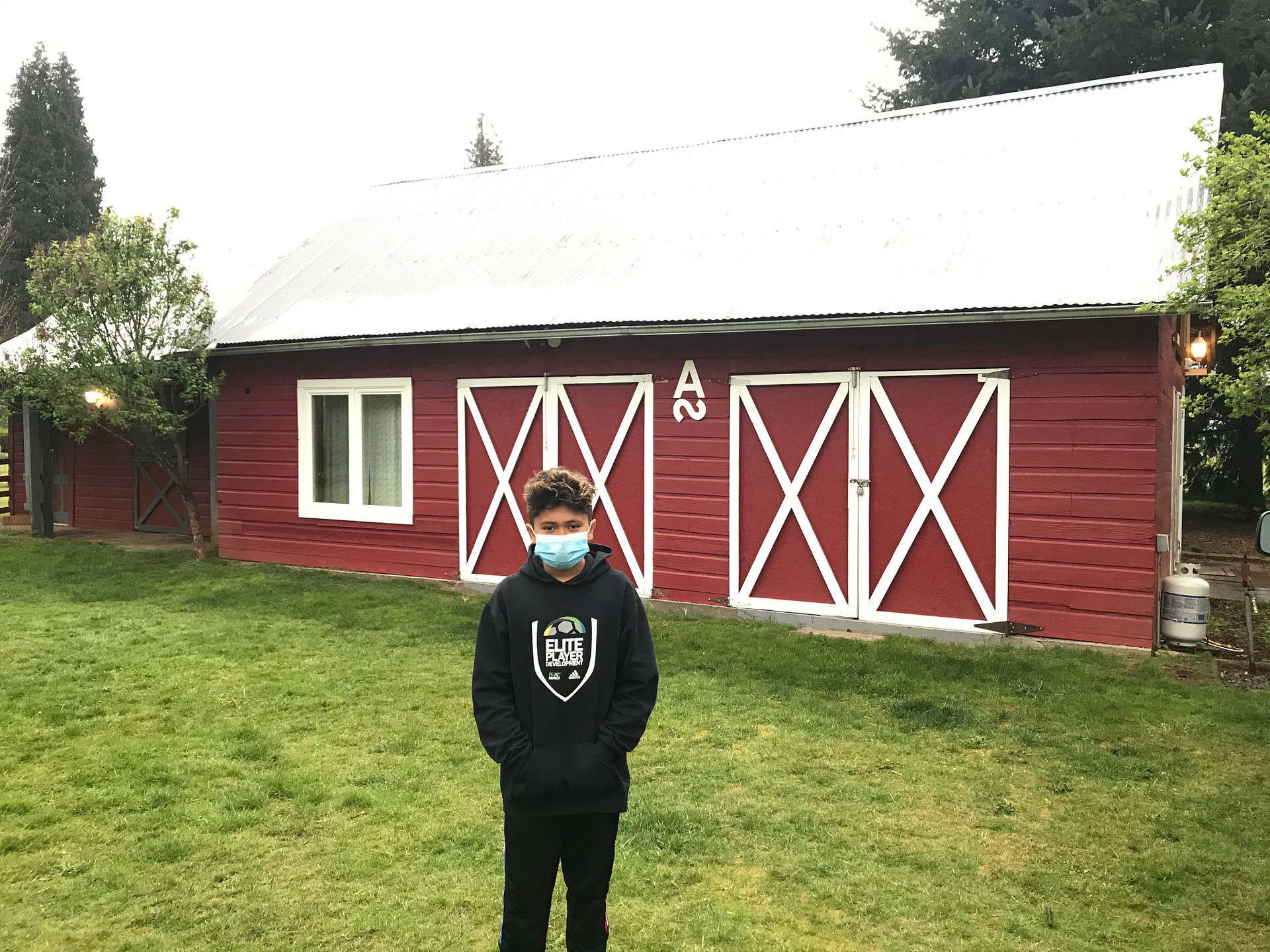 Super cute comfy barn to stay dry
