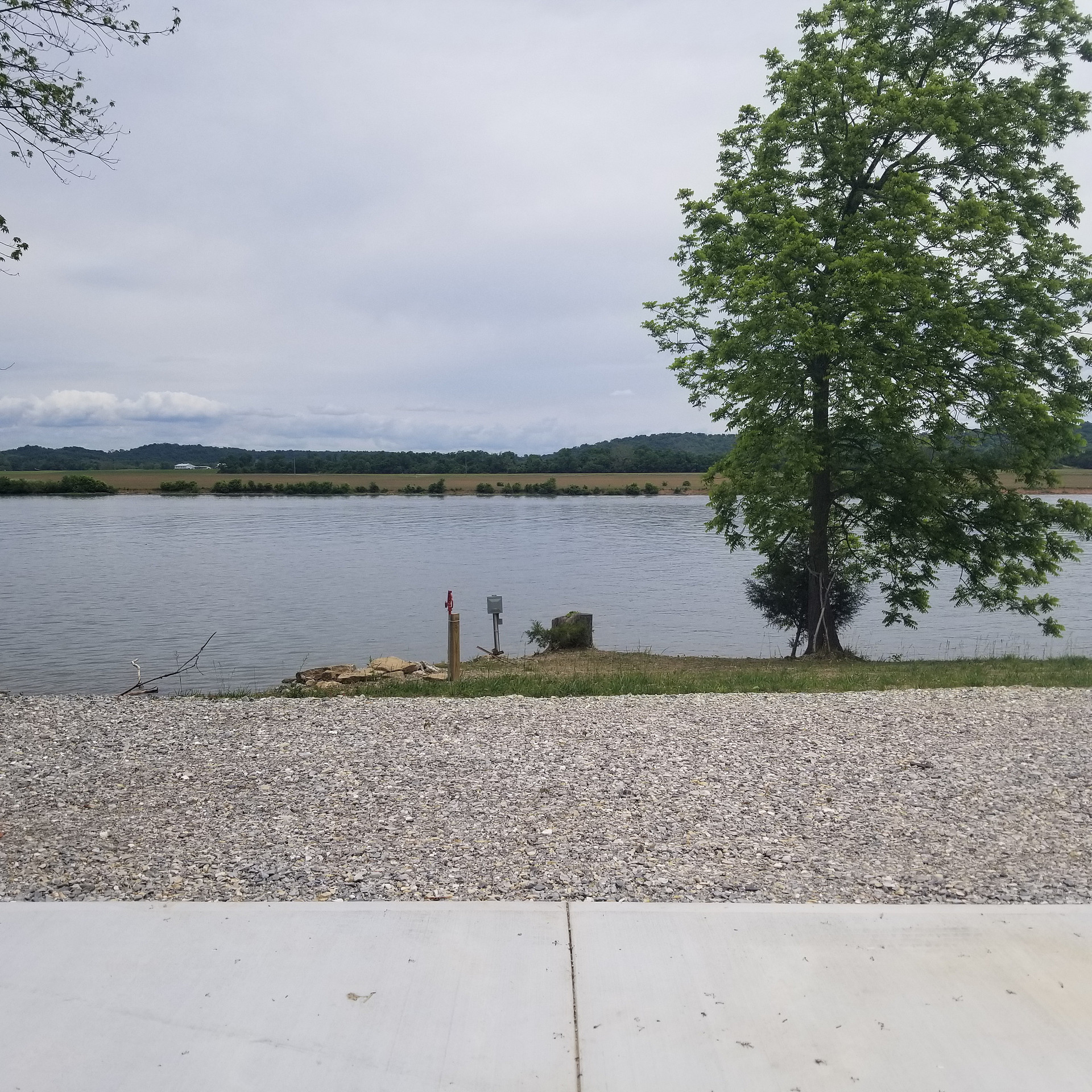 A Notch Above-RV Riverside Campsite
