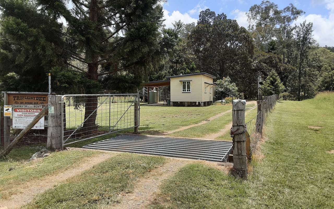Entrance to the Cattlemens Cabin
