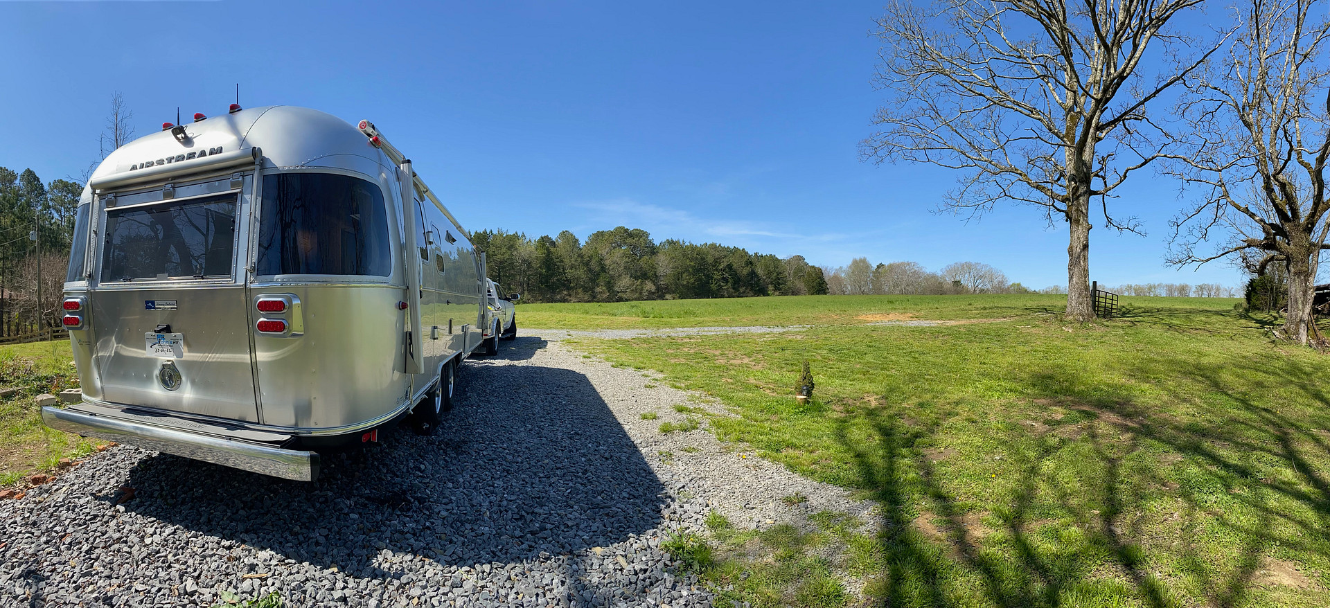 Shackalakin What's Crakin RV Park