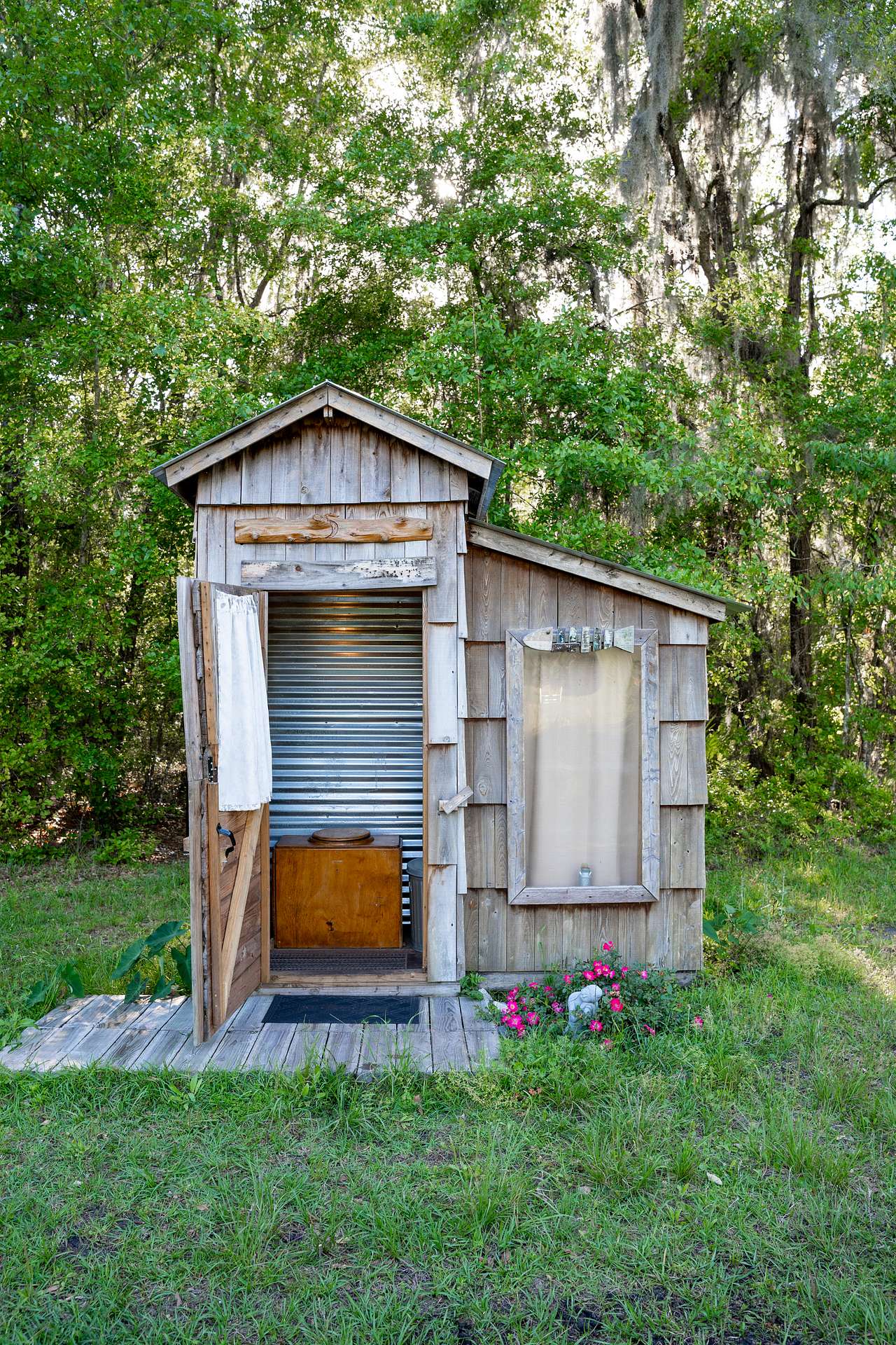 The composting toilet was super clean!