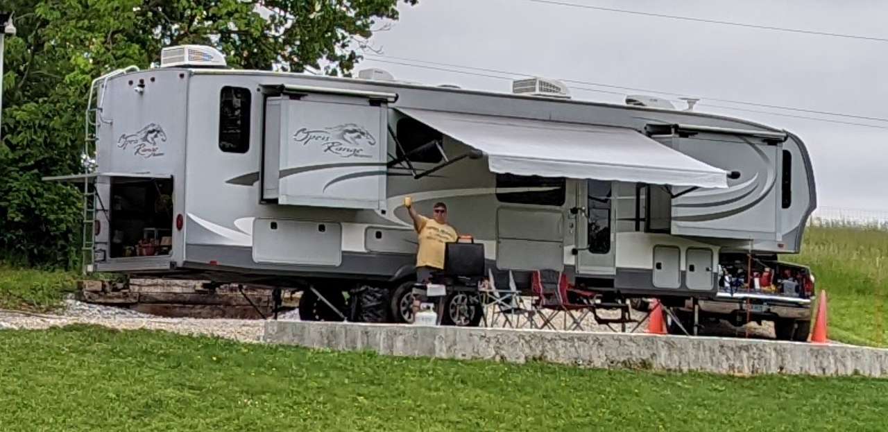 We had to park on the gravel drive away because 3 days of rain preceded our visit and staying on solid ground was a better idea.