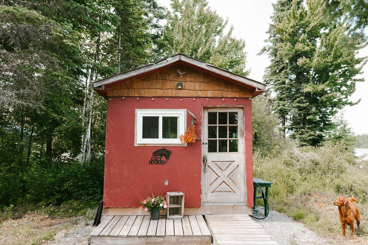 The cozy cabin