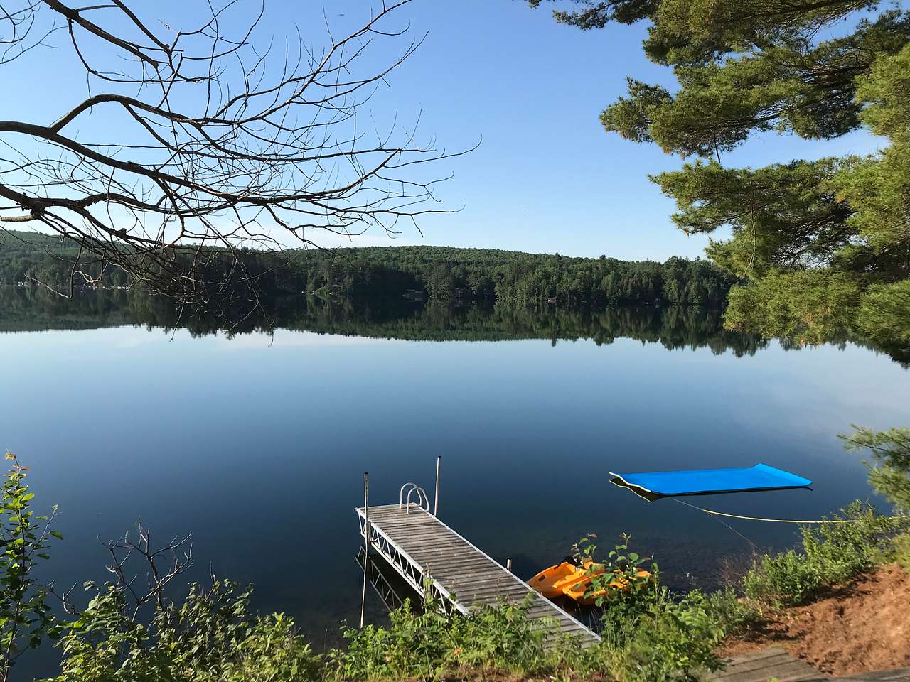 Water at end of dock deep enough for epic diving competitions!!