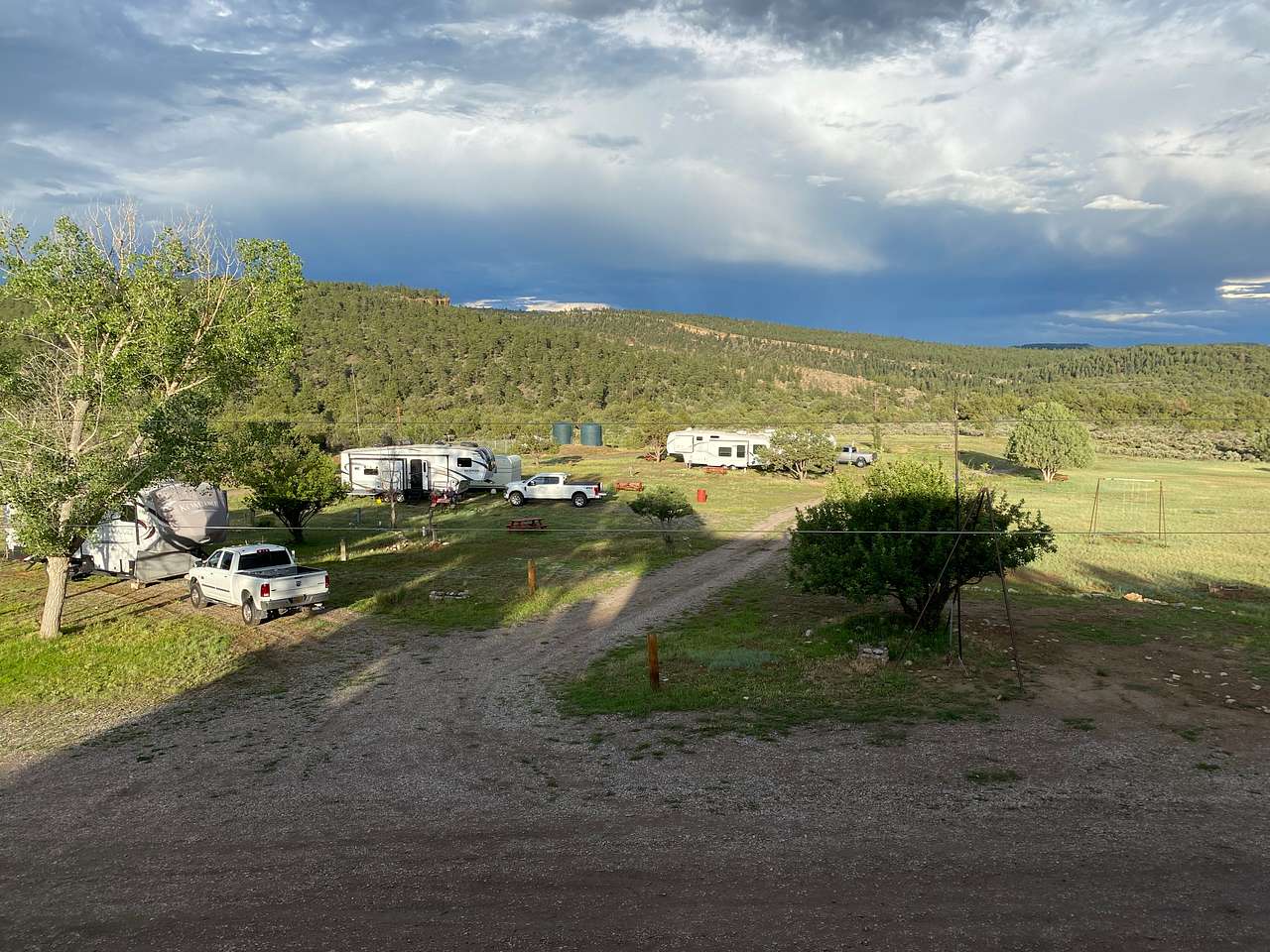 Stone House Lodge & RV