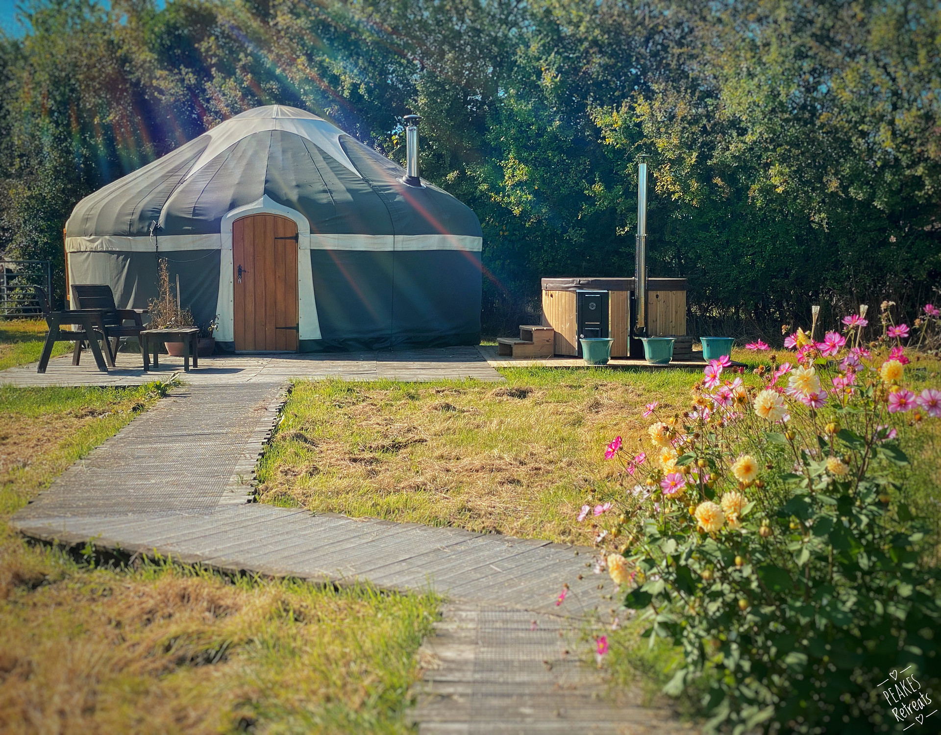 Beaumont’s Hideaway has a private wood fired hot tub